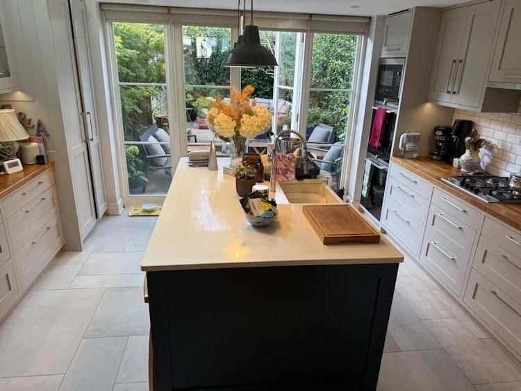 13-20 Sept Catsit in Richmond SW London UK - Image 3