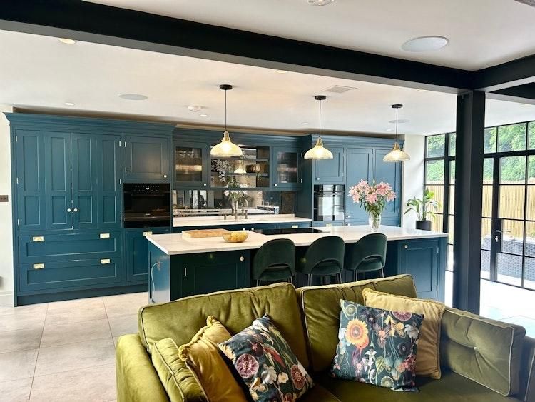 Luxe Dogsit Sat 17 Oct - Mon 26 Oct in Hitchen HERTS UK