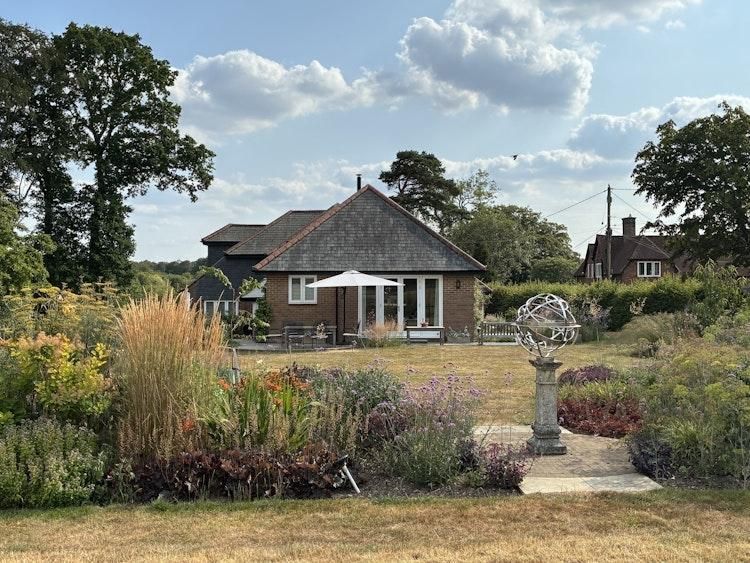 26th March to 3rd April 2027 nr Great Missenden BUCKS UK - Image 2