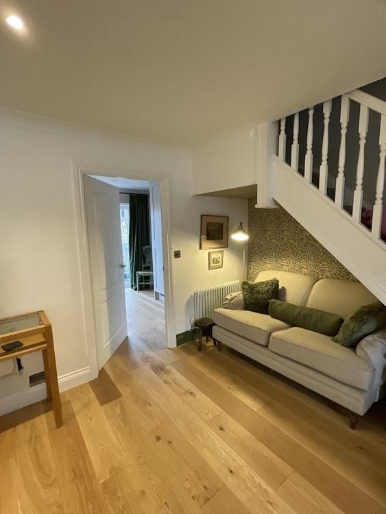 7 night stay May 2027 one dog Odiham - Image 5