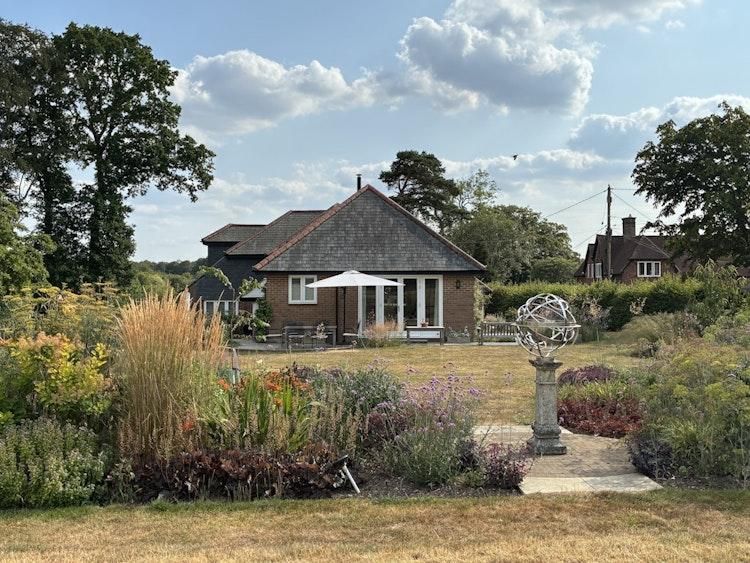16-26 Sept Pet sitting nr Great Missenden BUCKS UK - Image 2
