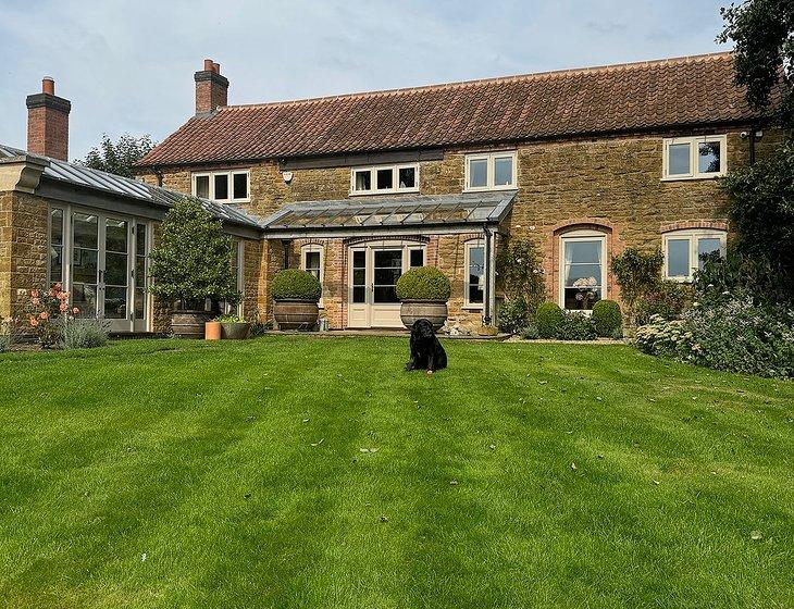 Eaton, Grantham, East Midlands