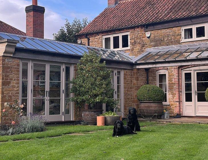 Eaton, Grantham, East Midlands