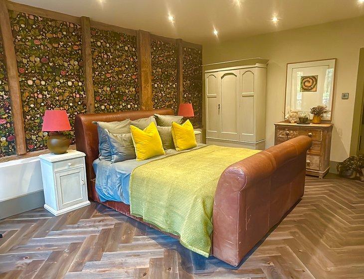 Godalming, South East England - Image 4