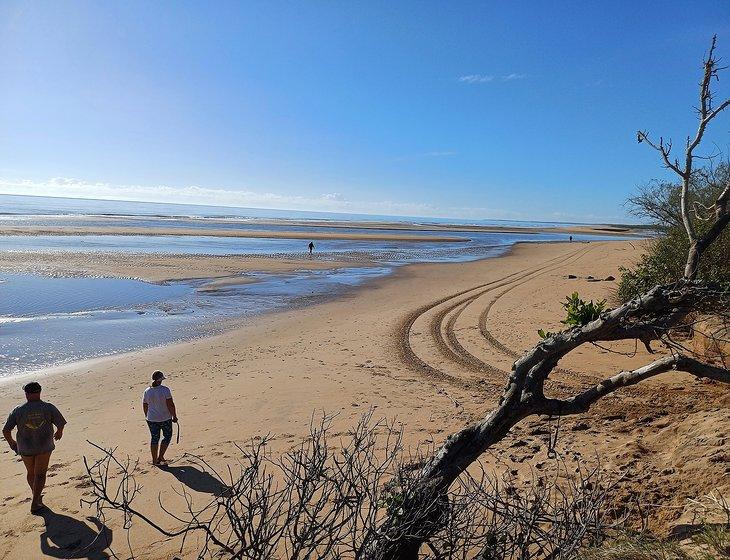 Moore Park Beach, Queensland