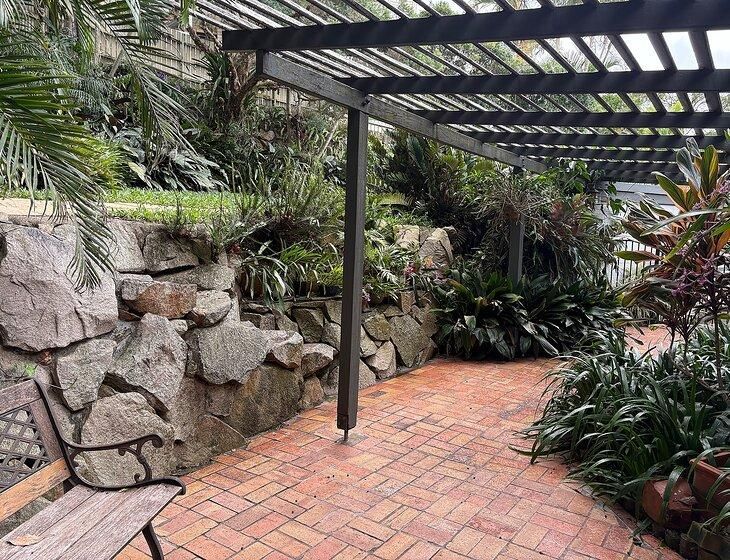 Holland Park West, Queensland - Image 3