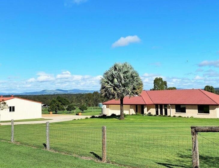 Adare, Queensland - Image 2