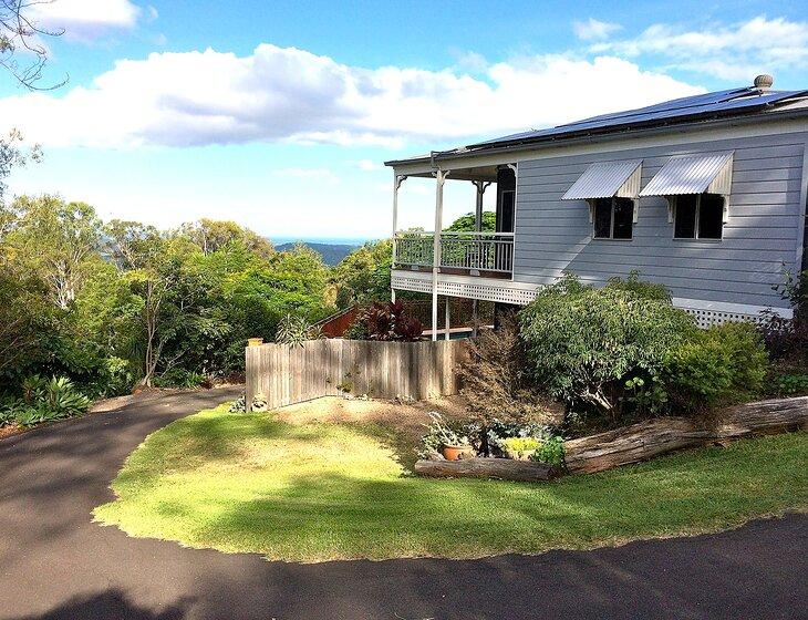 Dulong, Queensland