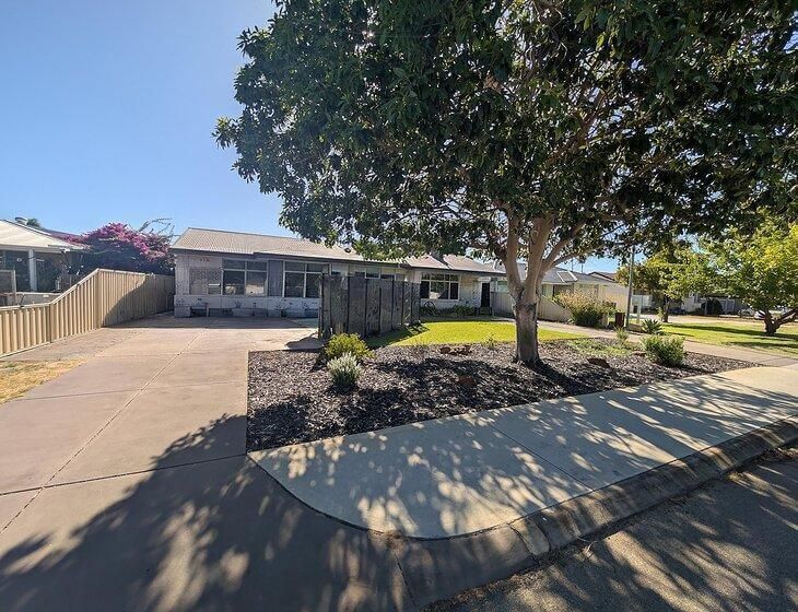 Cloverdale, Western Australia - Image 2