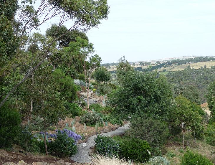 Oaklands Junction, Victoria