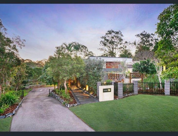 Pullenvale, Queensland