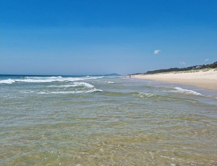 Castaways Beach, Queensland