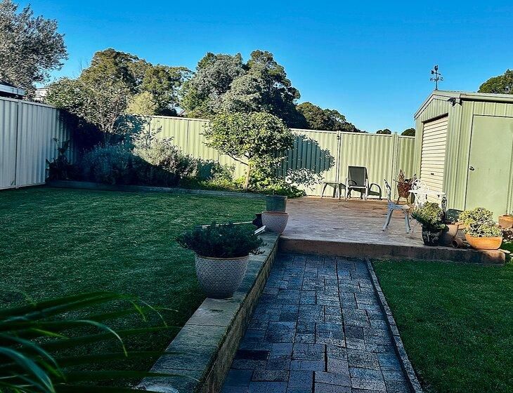 Oak Flats, New South Wales - Image 4