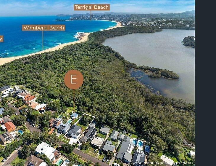 Forresters Beach, New South Wales - Image 1
