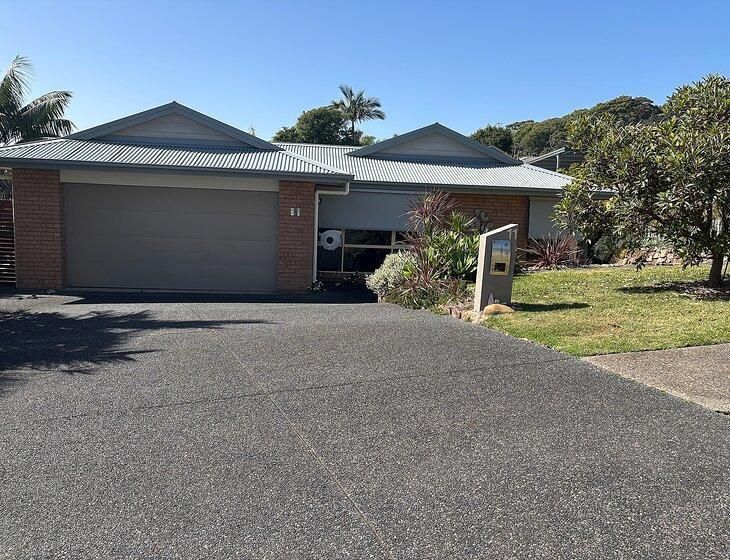 Caves Beach, New South Wales - Image 1