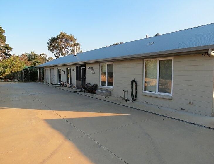 Clifton Creek, Victoria - Image 2
