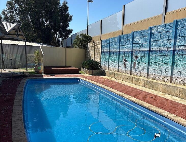 South Lake, Western Australia