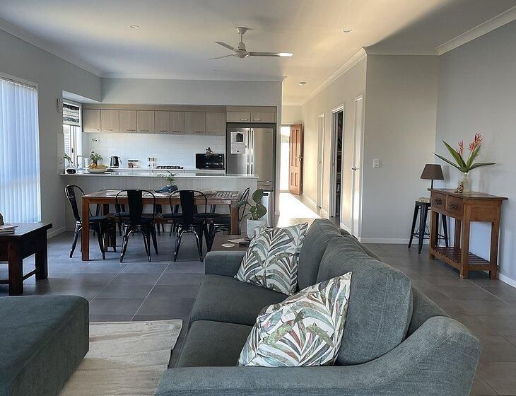 Banksia Beach, Queensland - Image 2