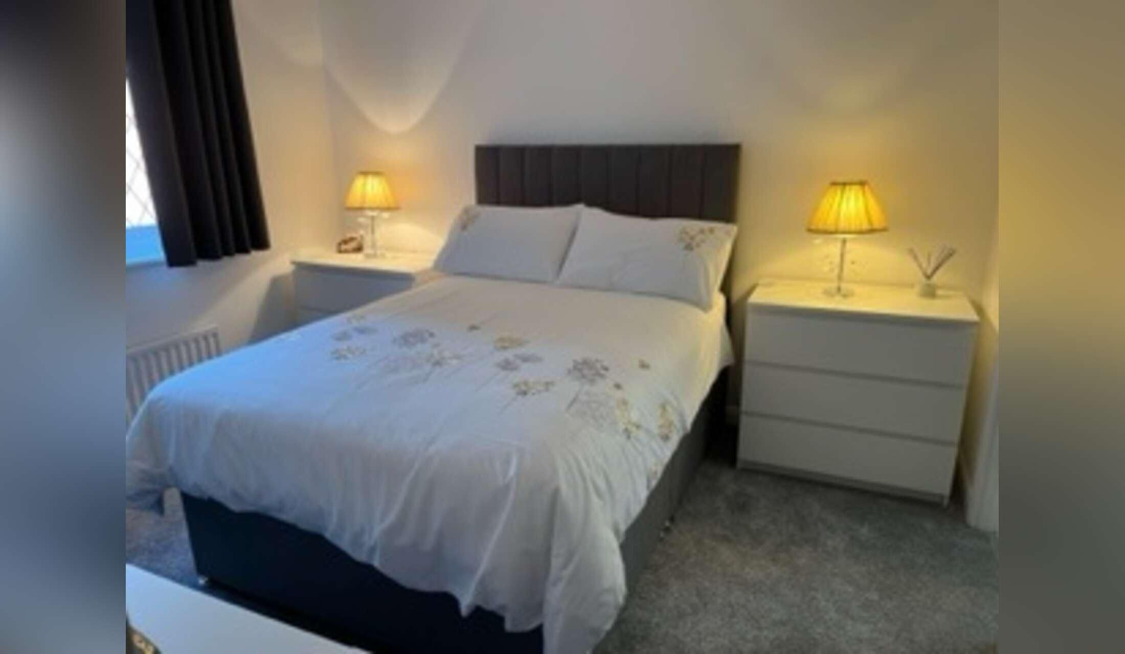 Wokingham, Berkshire House/pet sitters needed from Sept 19 2026 to 4 Oct 2026 - Image 5