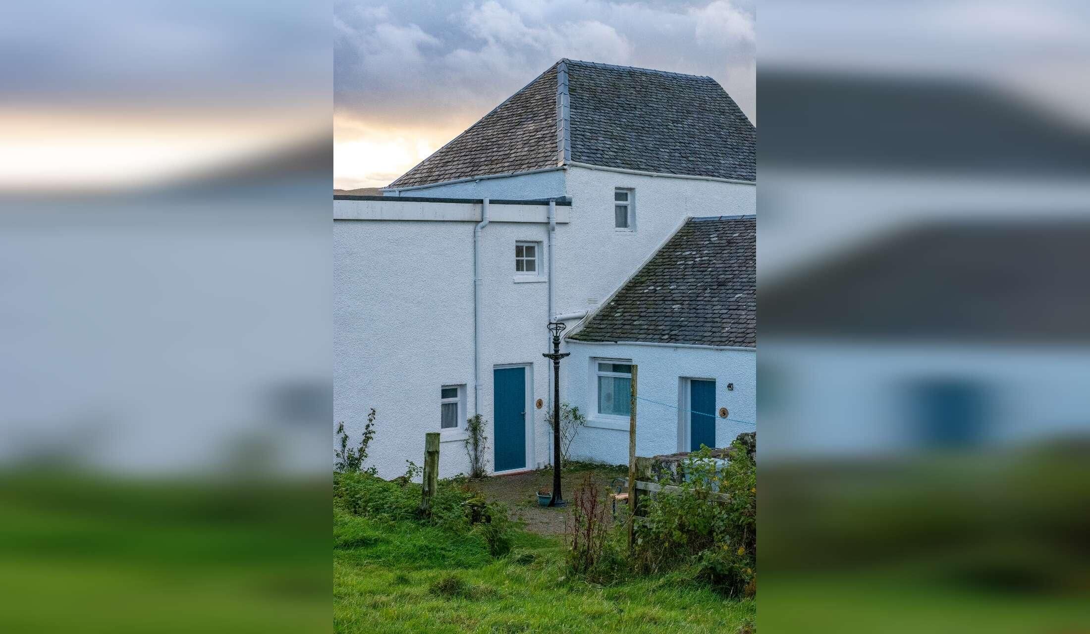 Semi-longterm sitters requested (couple preferred) for Scottish cottages - Image 3
