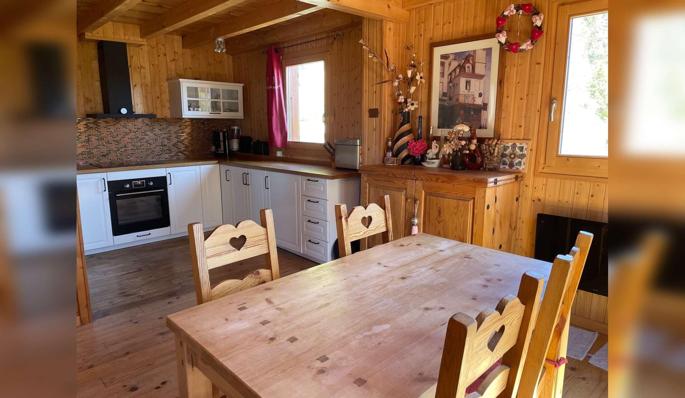 Cat and house sitter needed in a village in the French Alps - Image 2