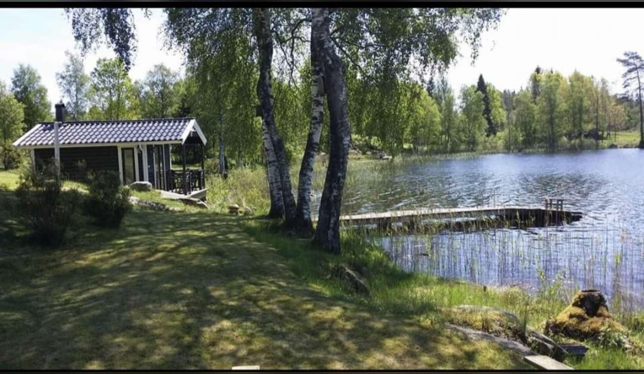 Peaceful lakeside home, 3 lovely dogs, sauna & car – Swedish countryside near Gothenburg | 22 Oct–2 Nov - Image 3