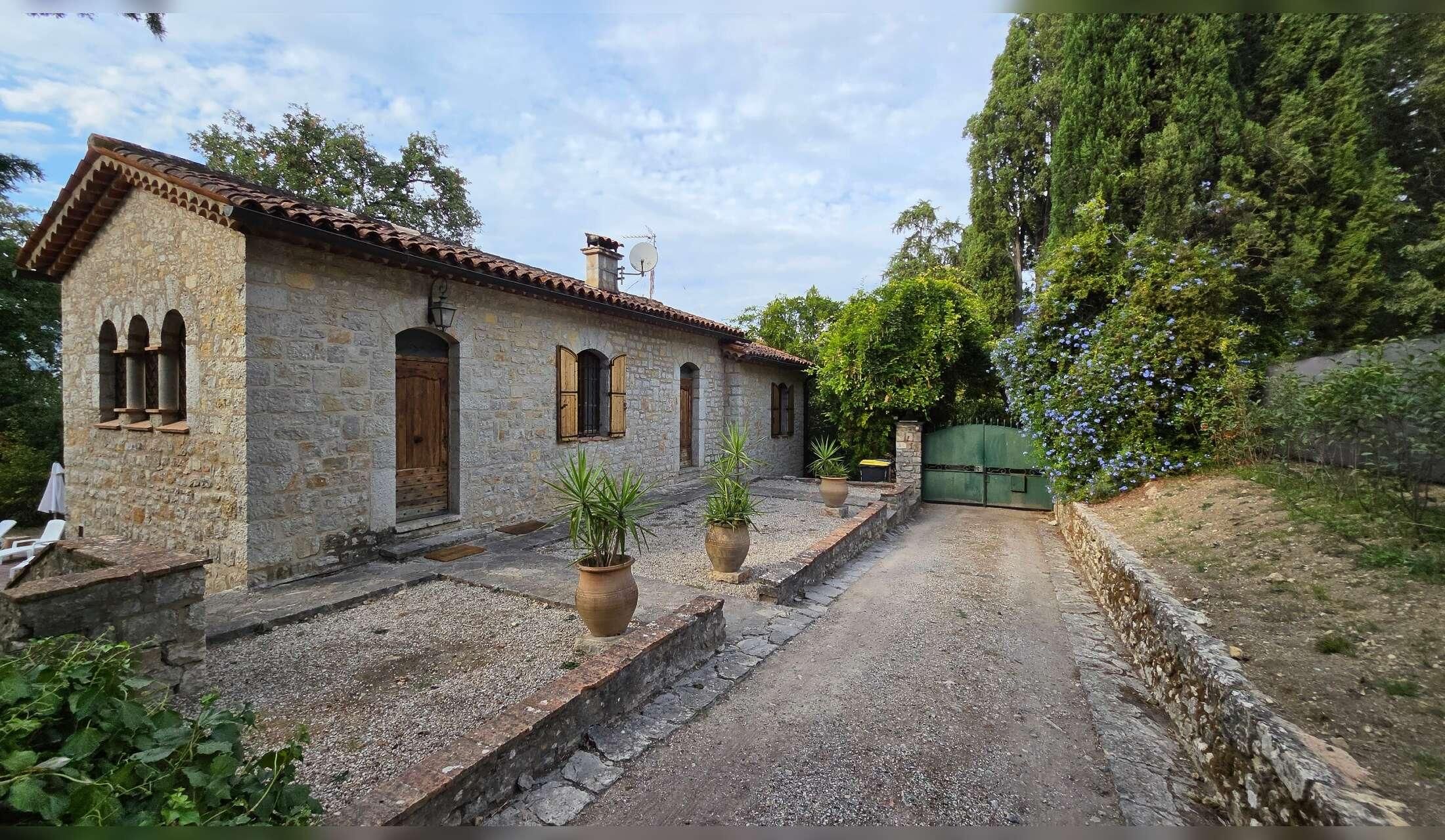 Dog carer needed on the French Riviera - Image 3