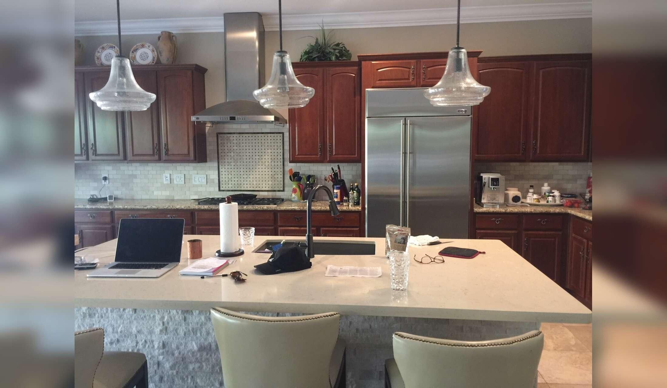Great NW *(Summerlin area of Las Vegas) house w/sweet Golden Retrievers needs Dogsitter - Image 4