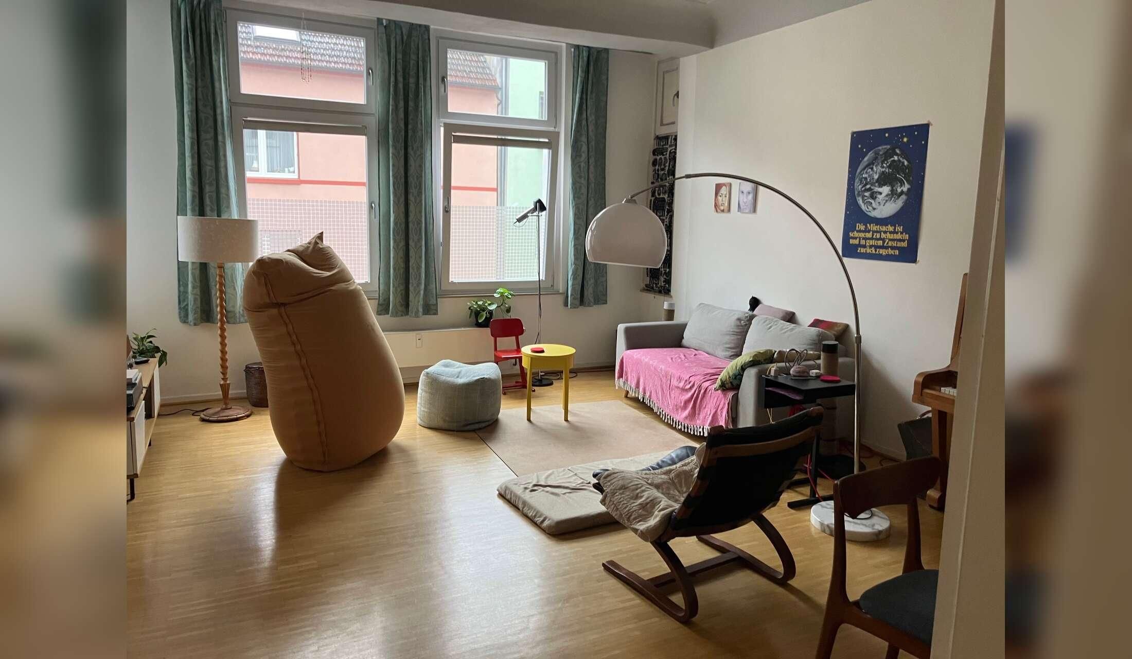 Three friendly indoor cats in spacious flat in Germany