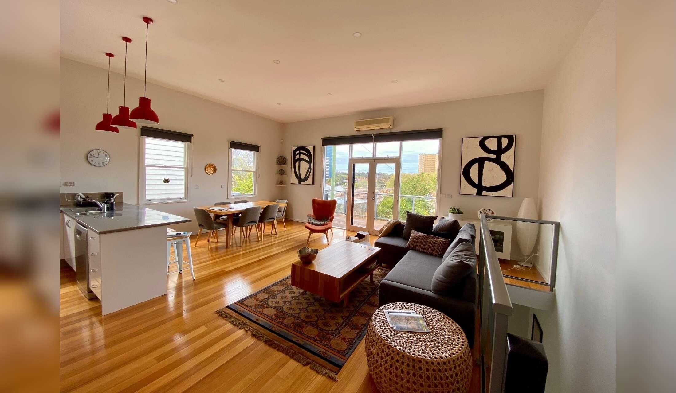 3-bedroom inner city house in vibrant, leafy Flemington - with a gorgeous kitty - Image 6