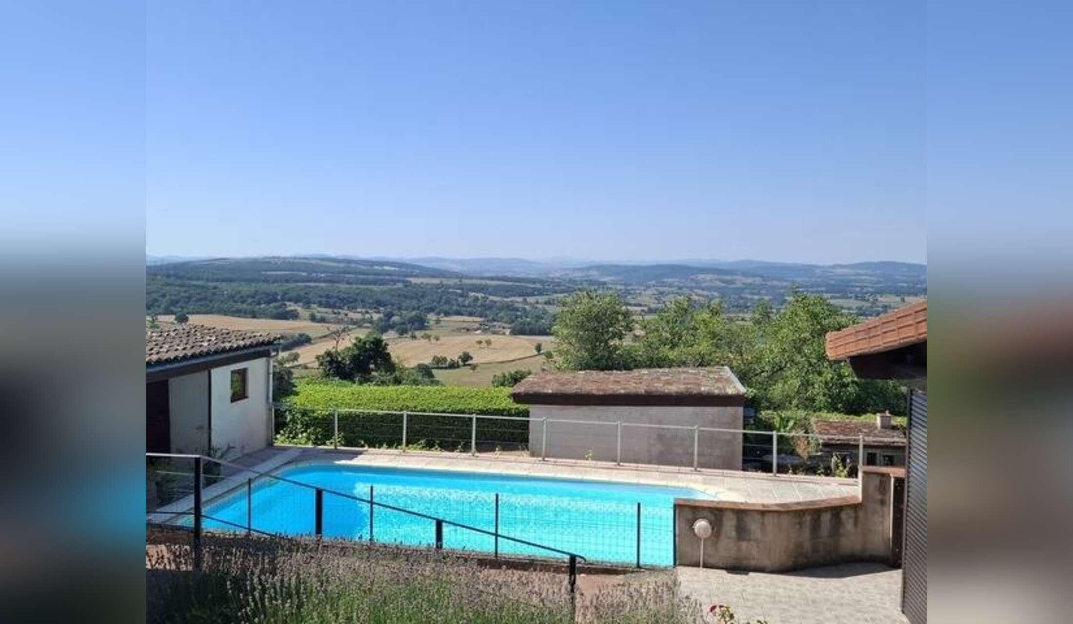 Medium to long term house sit large country house in Burgundy France - Image 3