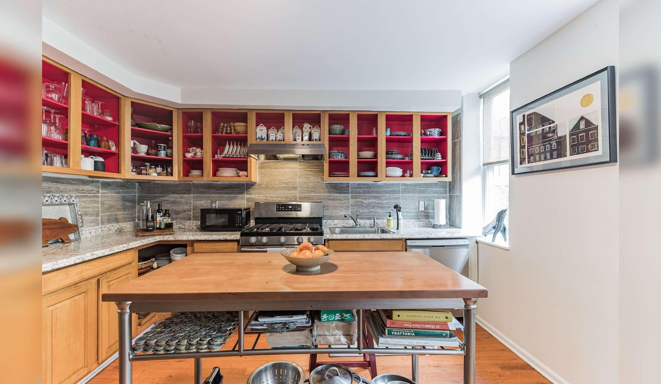 Sweet lab, cozy row home, South Philadelphia friendly neighborhood - Image 5
