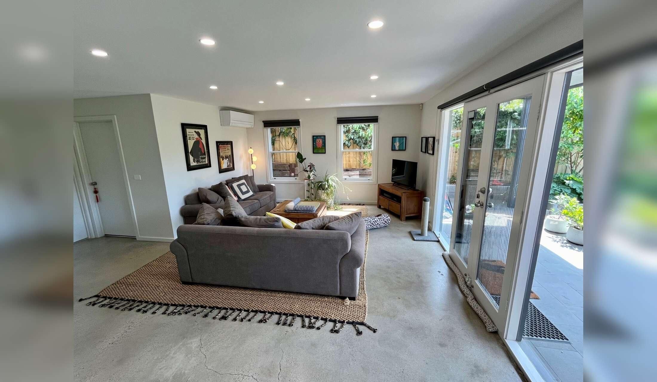 3-bedroom inner city house in vibrant, leafy Flemington - with a gorgeous kitty - Image 5