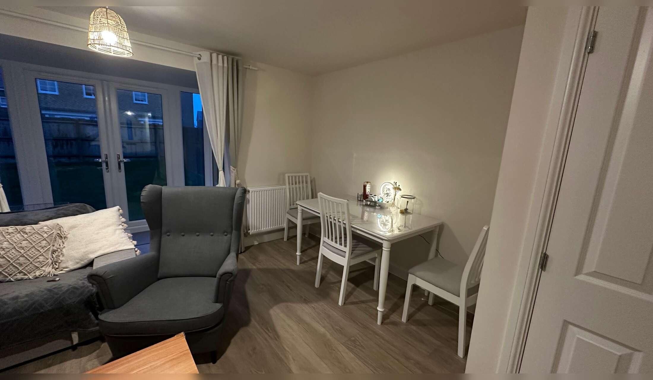 Looking for a Reliable House Sitter in Newark - Image 2