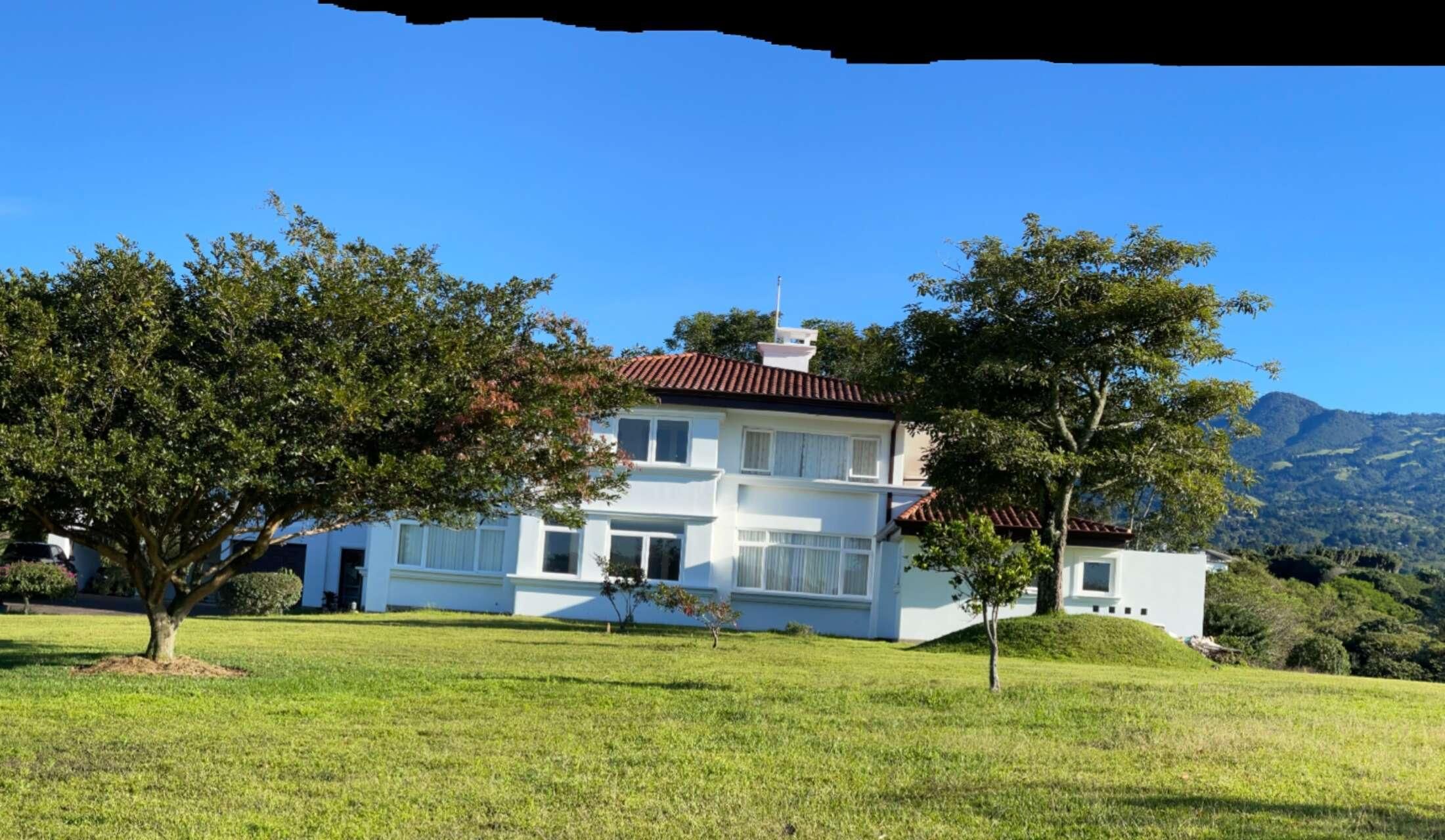 Costa Rica - Central Valley with dogs, garden, fresh air, lots of nature, and a view