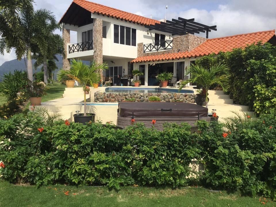Panamanian Mountain Paradise