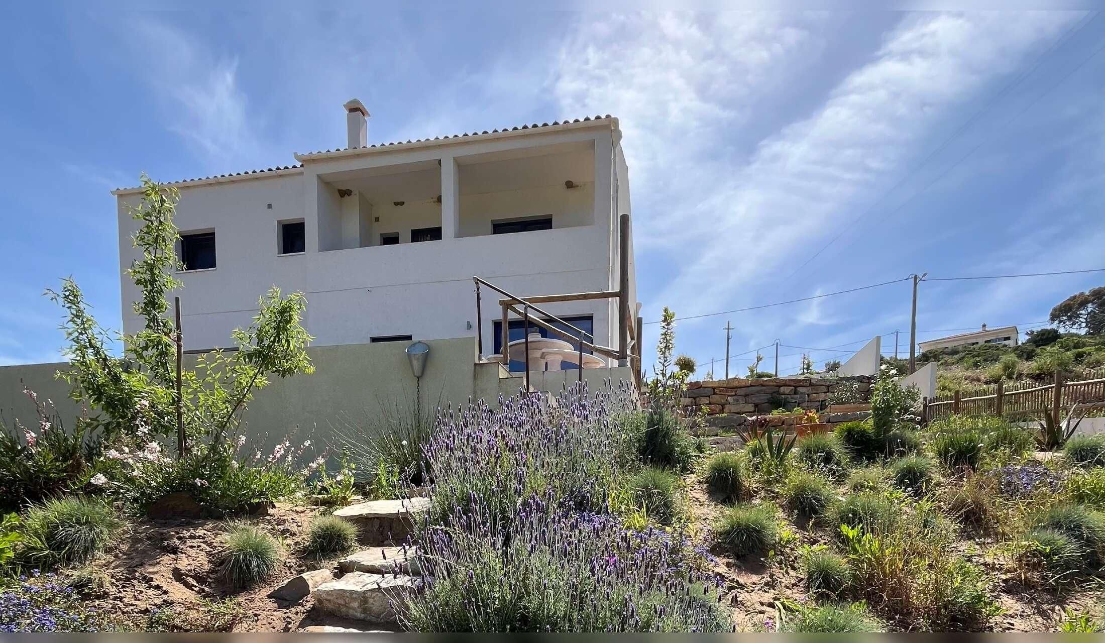 October 4-night getaway Monte Clerigo, Aljezur, Western Algarve. Lovely house with large garden, close to the sea. Great beaches, walking, surfing and nature - Image 4