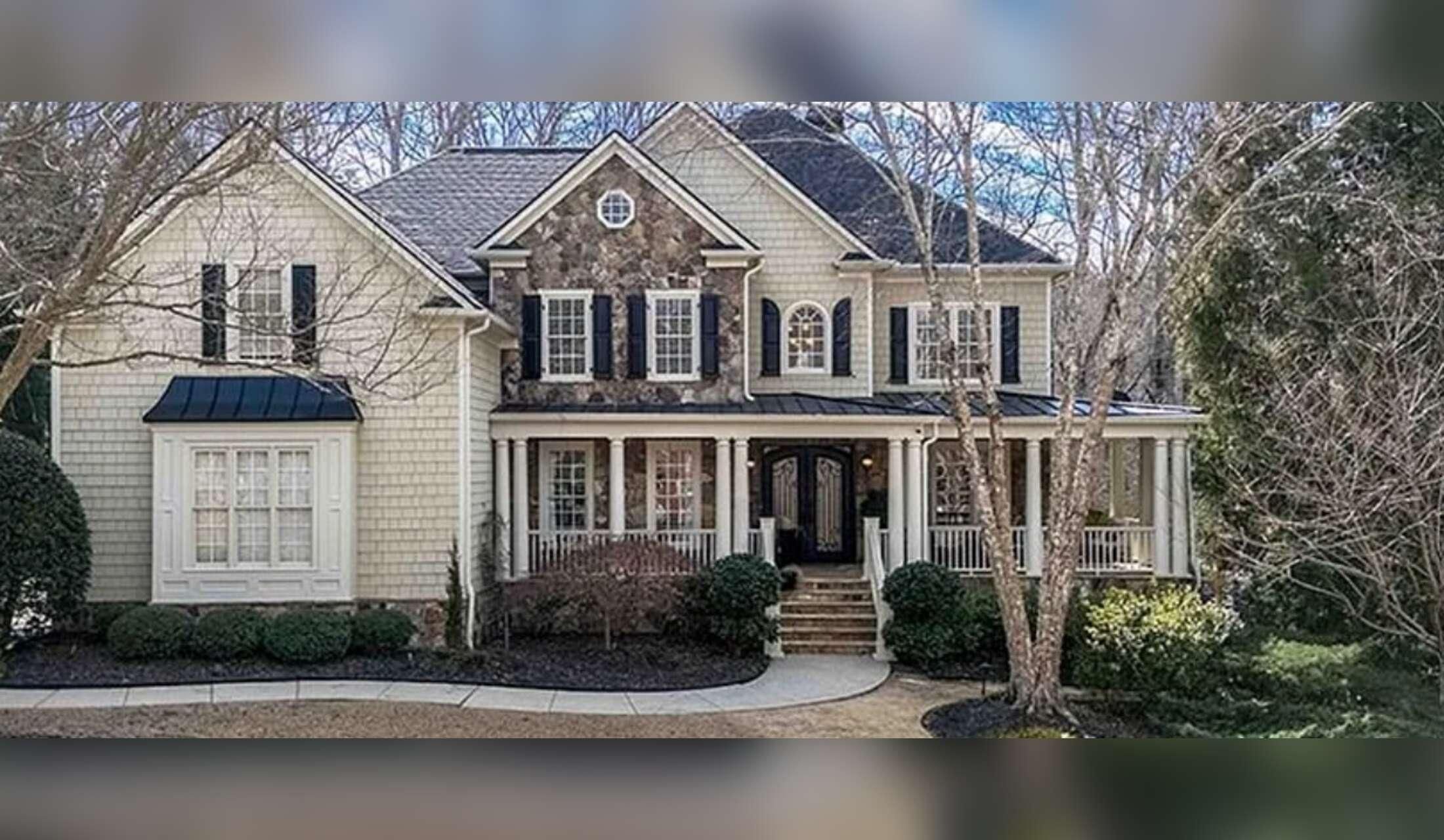 Beautiful Milton GA home with a friendly, well trained, German Shorthaired Pointer. Spacious, quiet setting. Perfect for a sitter who enjoys peaceful surroundings and caring for a loving dog who loves walks in nature - Image 2