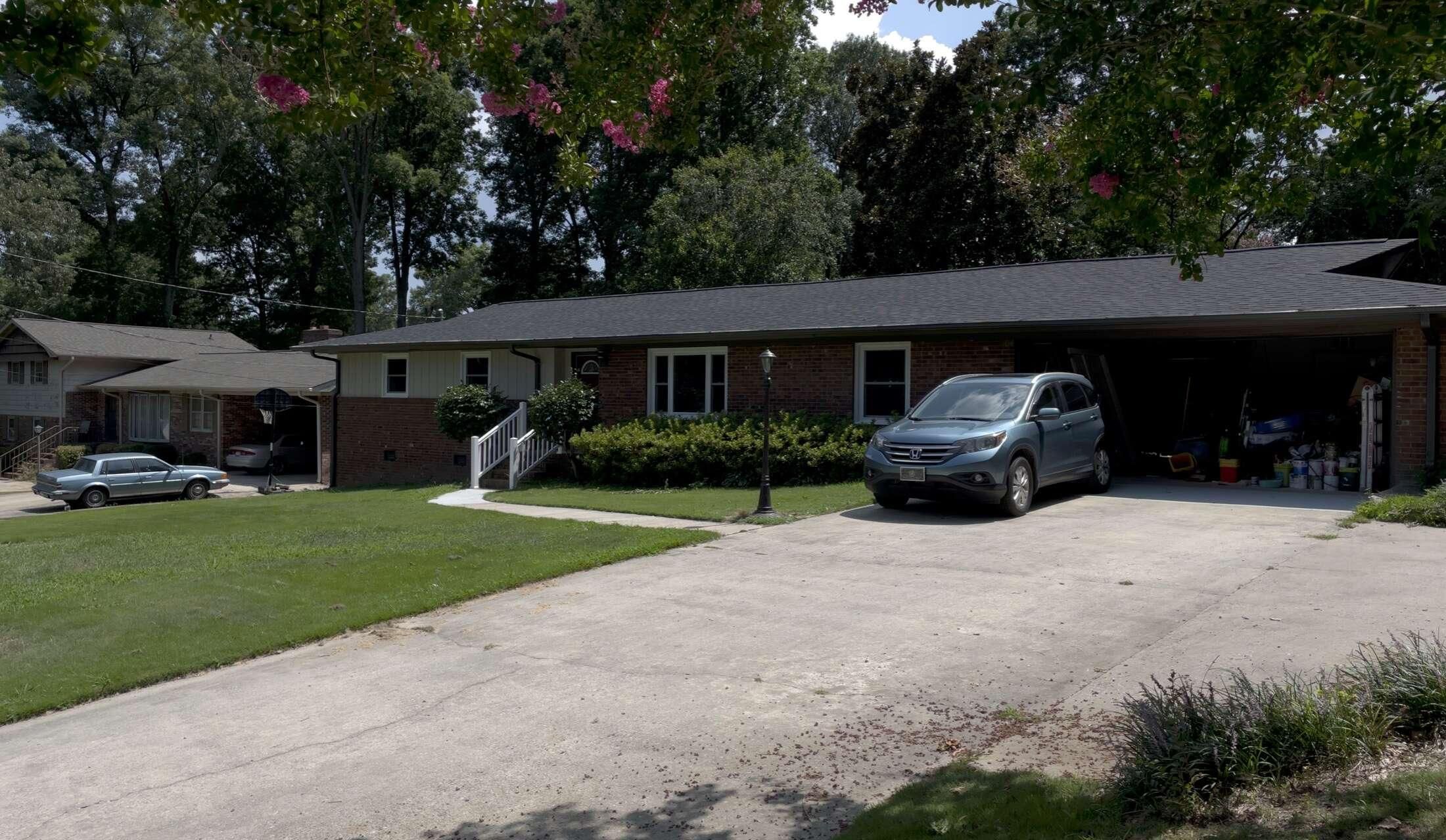 Comfortable home in Taylors, SC