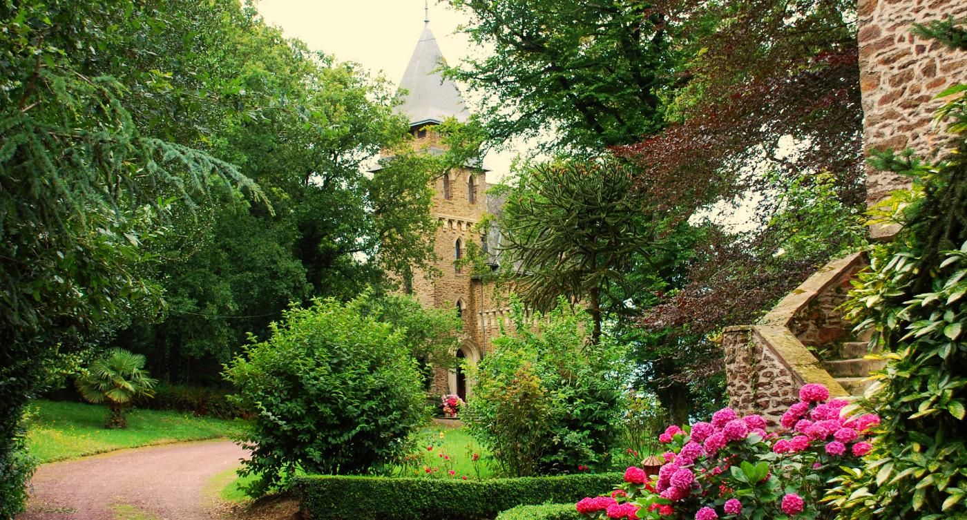 Mature Married Couples or 2 Friends Needed at a Gorgeous Estate in Brittany, France anytime May 15, 2026 to June 15 and July 23 through November 30, 2026 for a 4-week commitment - Image 5