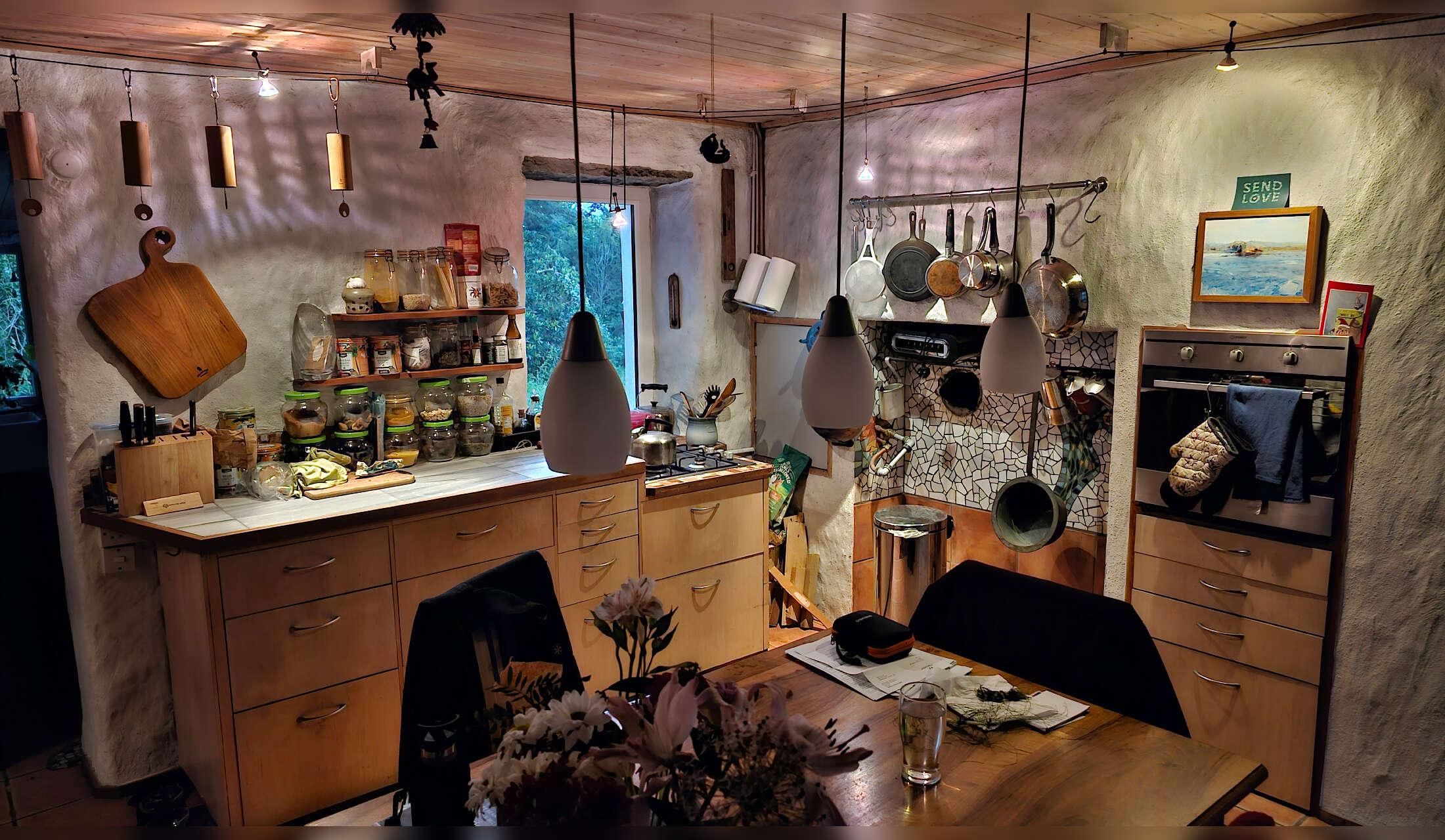 House/cat sitter needed 22 - 28 September at gorgeous house in Bantry - Image 3