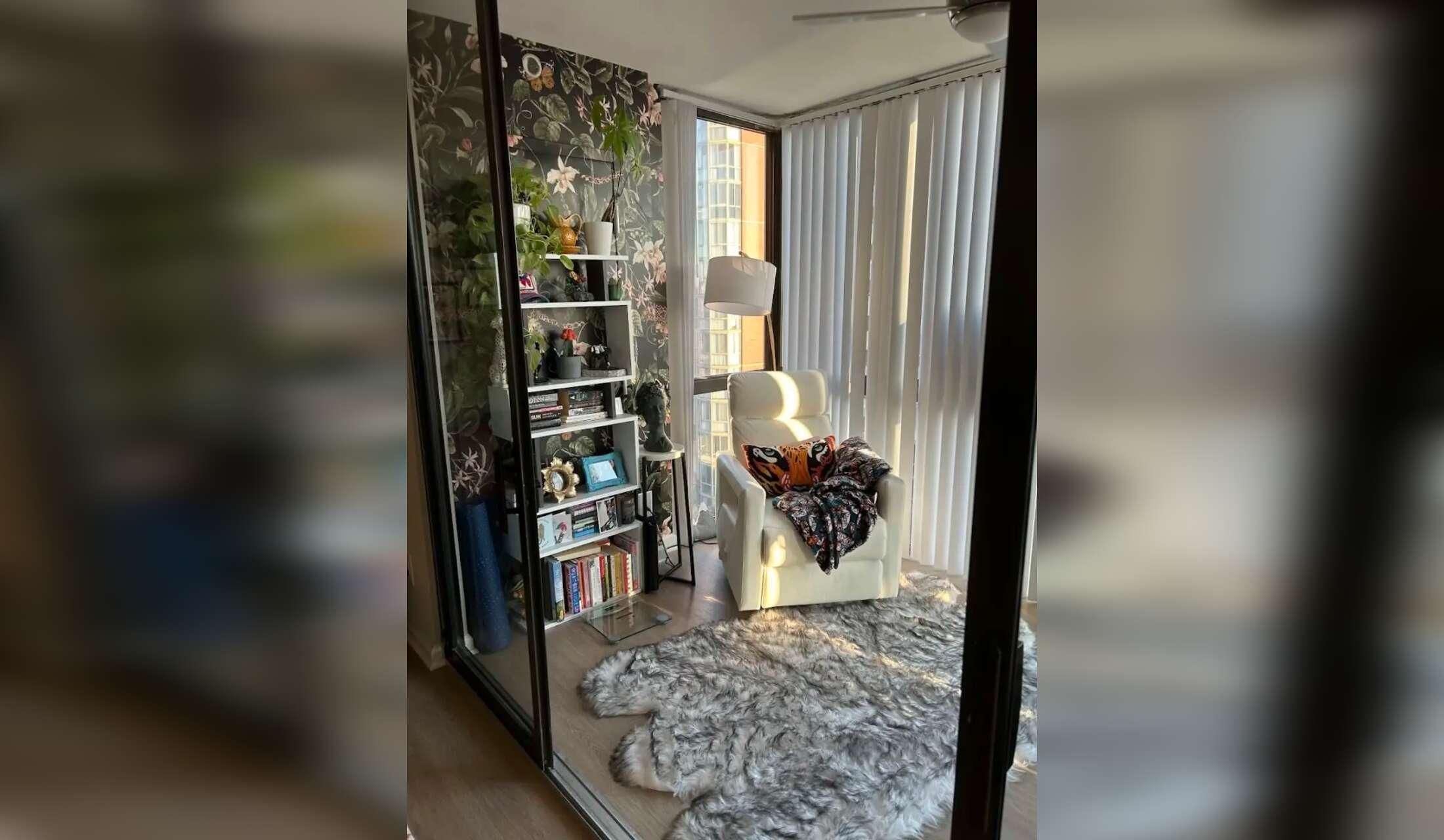 Easy DC living with loving pups! Remote work friendly and no car needed :) - Image 4