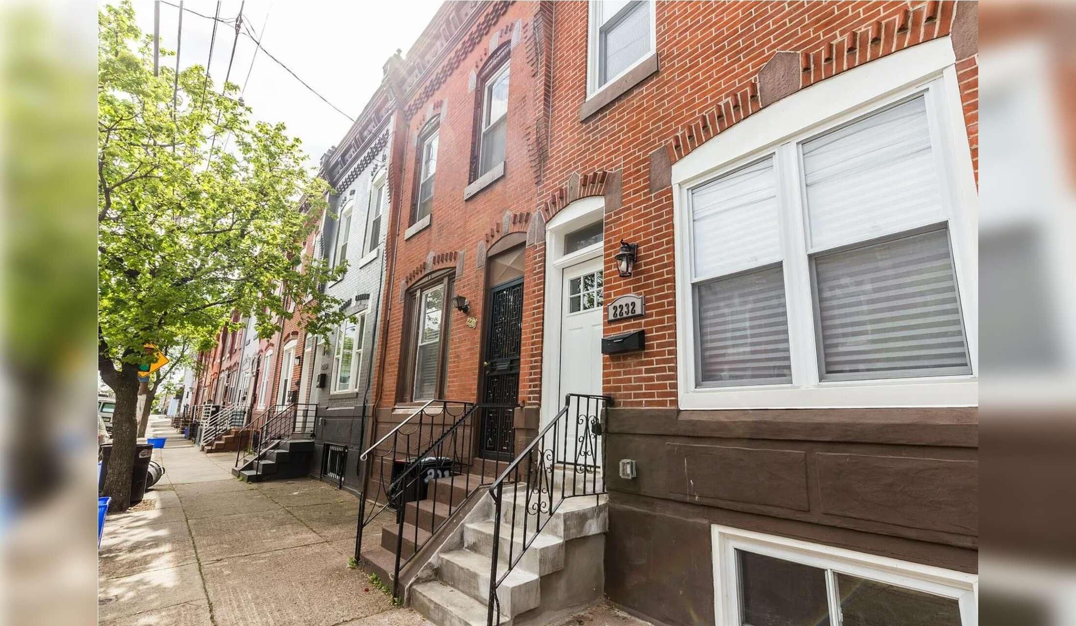 Philadelphia Row Home with Toto (Bichon Poodle) - Image 2