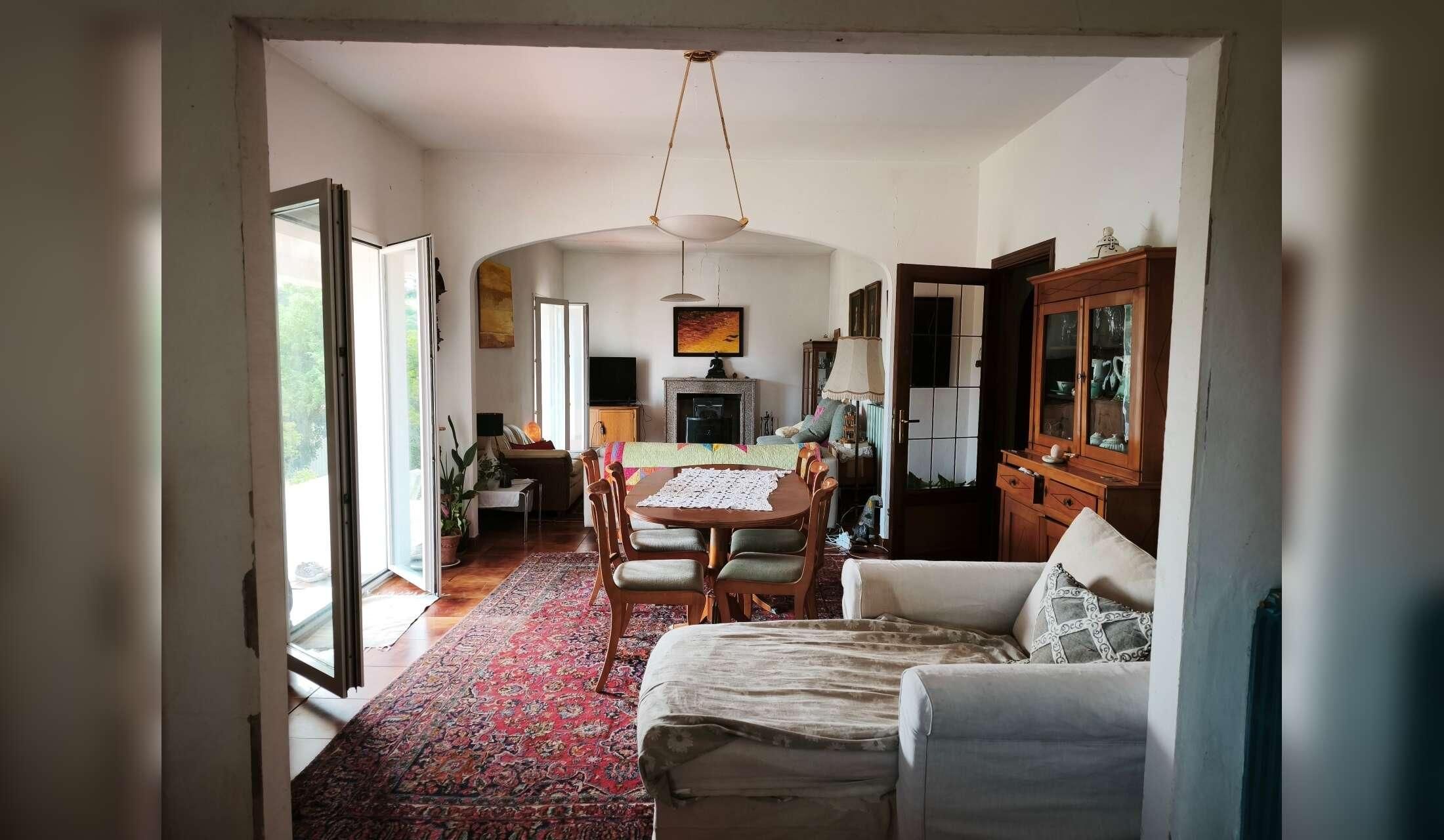 A country Italian house in Luras Sardegna, beautiful views, small vinyard, fruit trees etc. It is very close to the town of Luras, 30 minutes to Olbia, Arzachena and the Costa Smeralda it A great place to be to explore the Island.. - Image 4