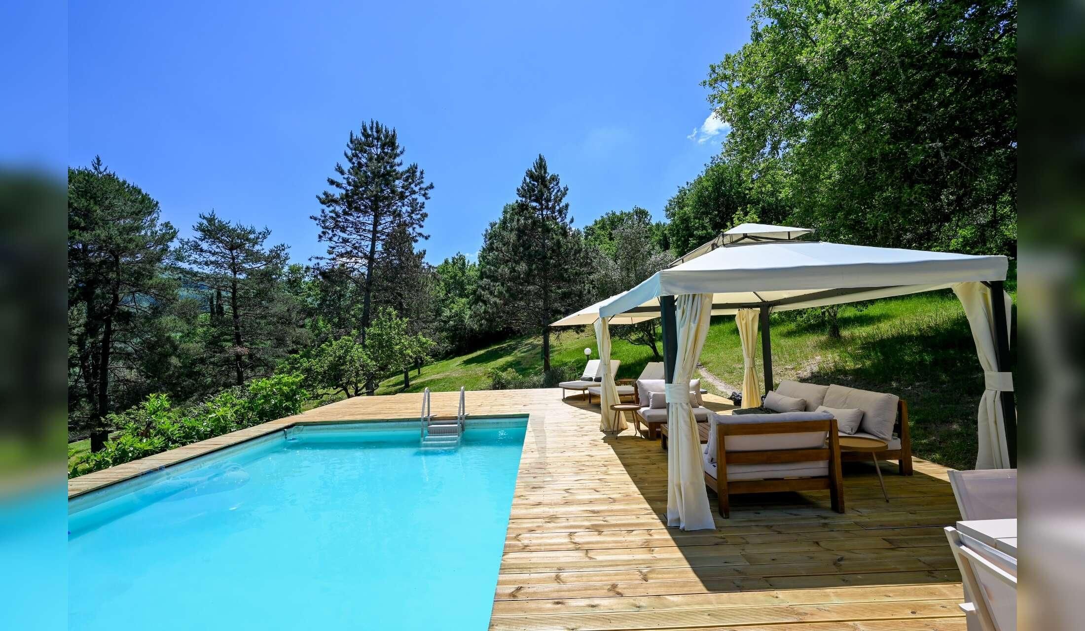House & Pet Sitting Required for Tuscany Property- Holstone Estate, in Poppi, Arezzo.