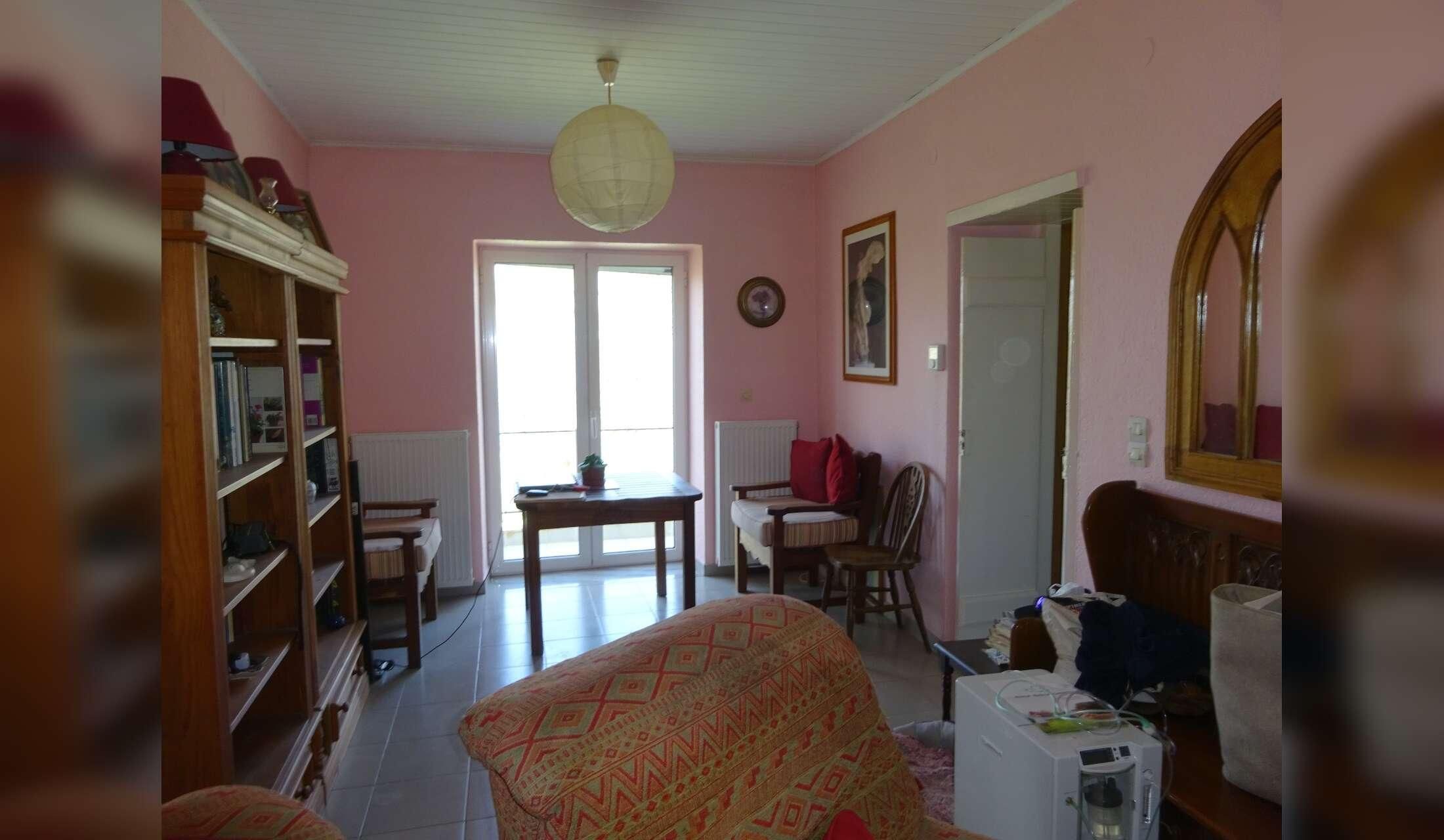 A tiny village house in North Eastern Crete with 2 cats and a garden with fish in a lily pond - Image 3