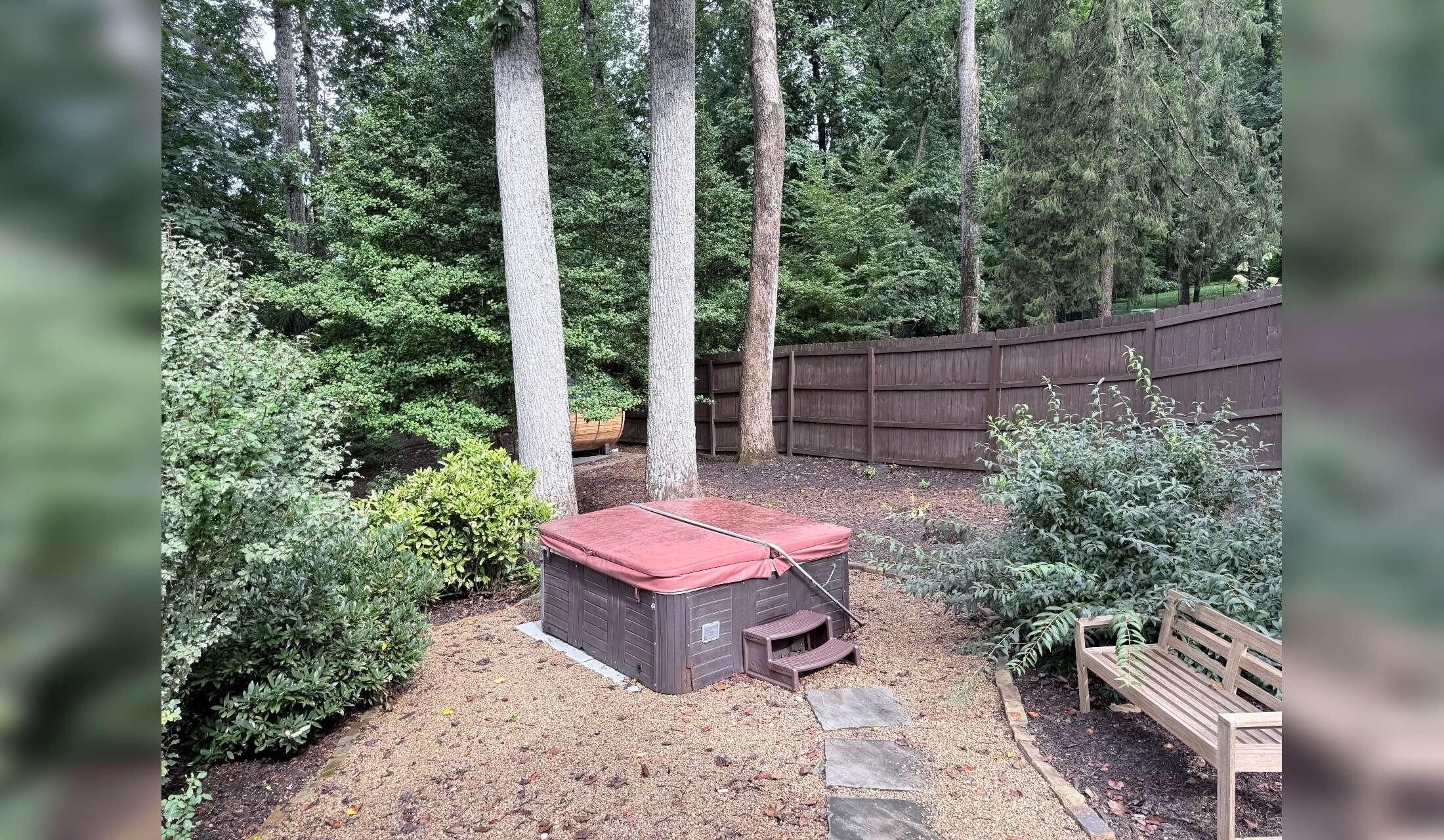 Peaceful Asheville Retreat with Koi Pond, Hot Tub and Sauna - Image 4