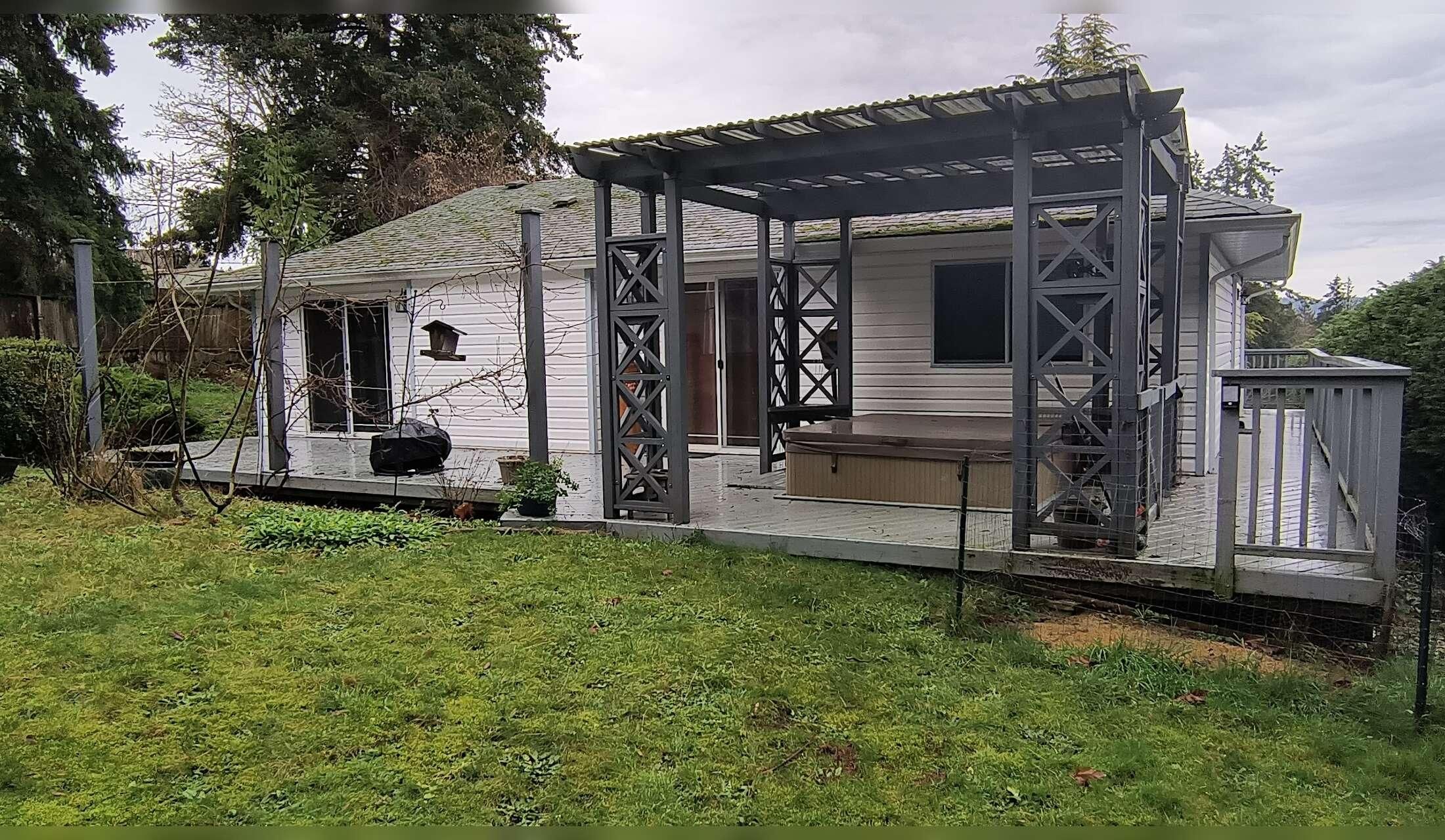 Relax on southern Vancouver Island and enjoy our home and pets - Image 6