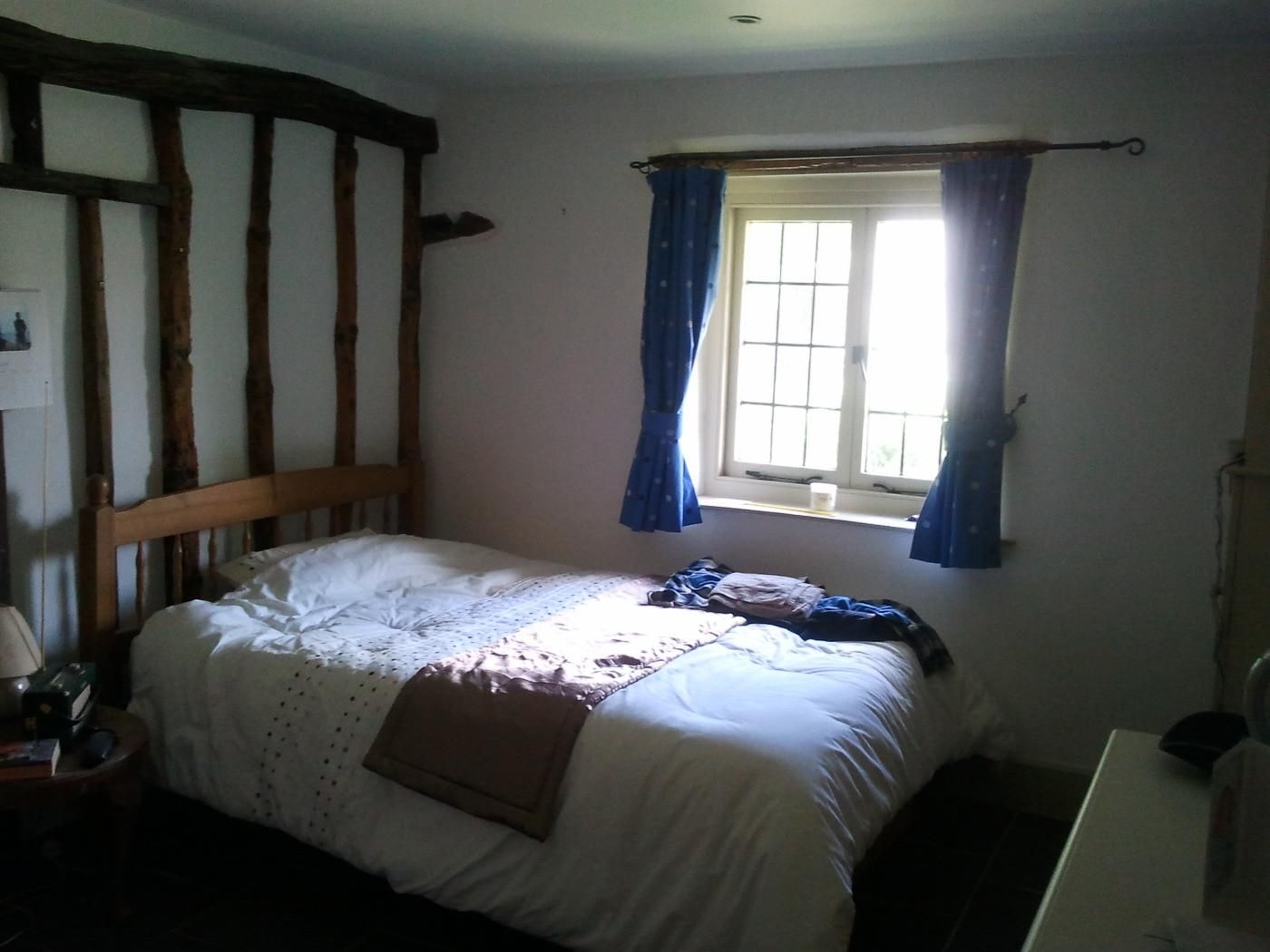 Experienced (non-professional)  animal lovers for cottage in West Sussex - Image 3
