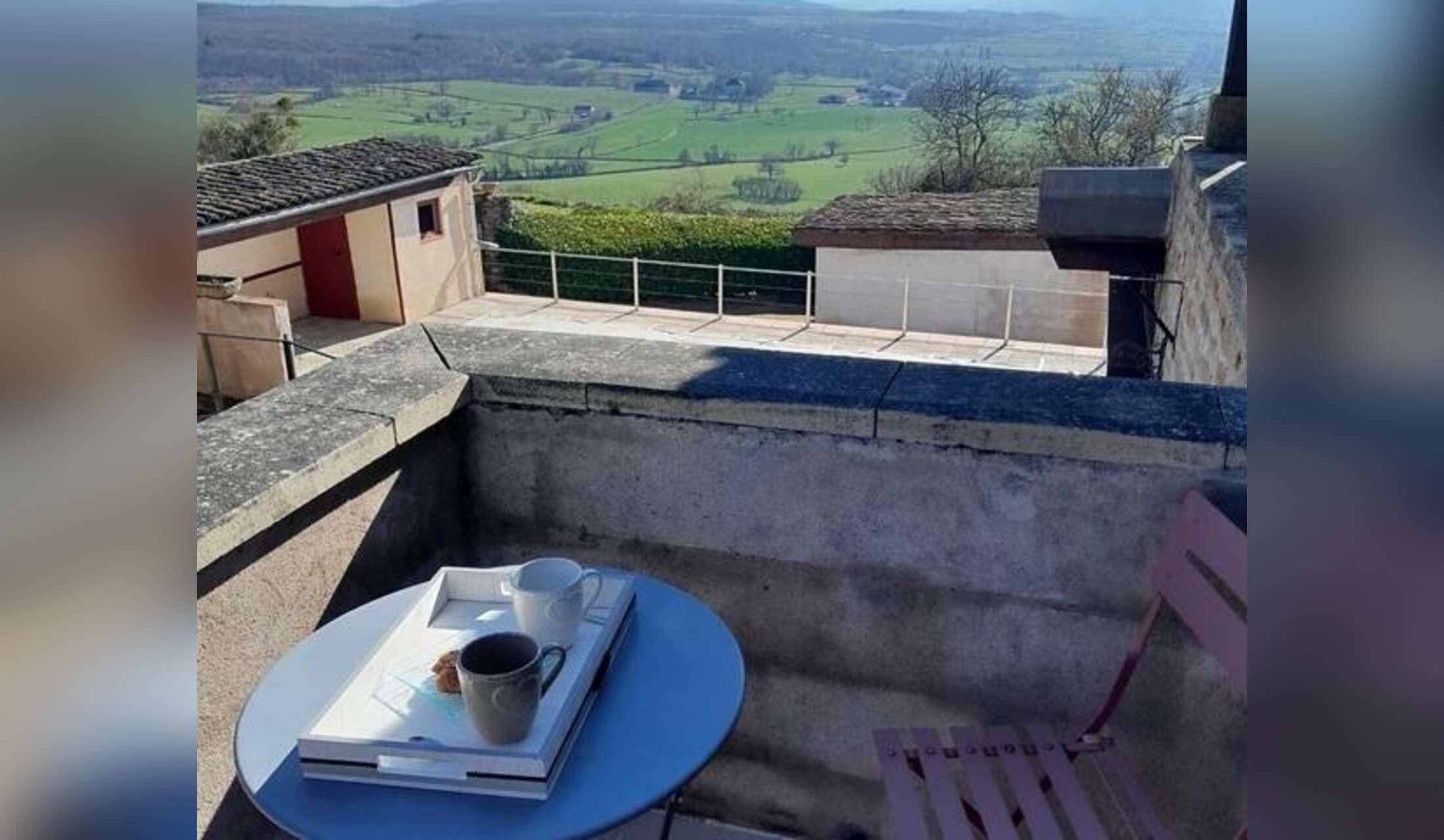 Medium to long term house sit large country house in Burgundy France - Image 9